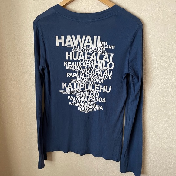 James Perse Tops - James Perse Blue V-Neck Long Sleeve logo wear Hualalai Resort Hawaiian theme 3